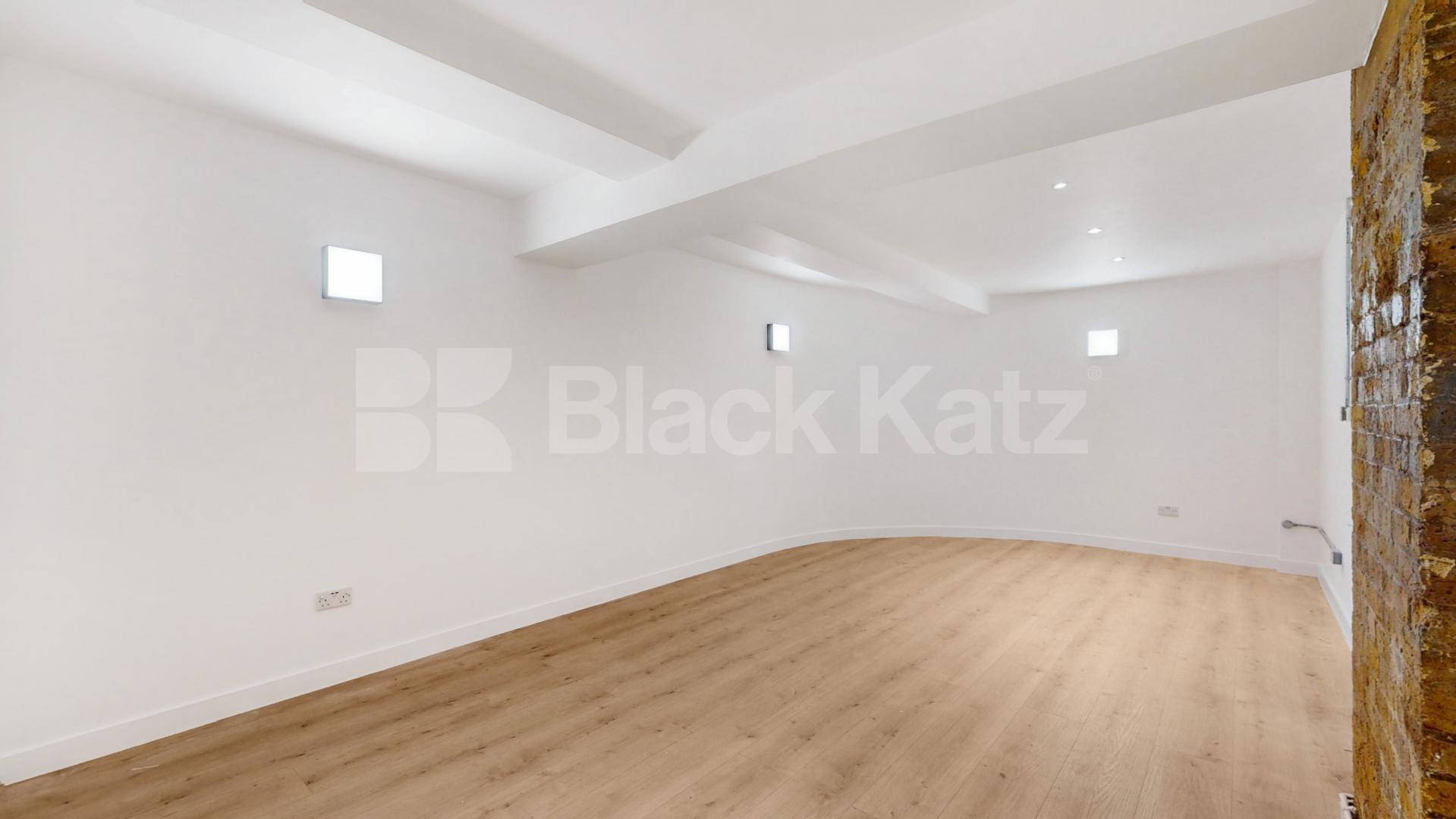  beautifully refurbished live/work one-bedroom apartment, Springfield House lofts - Tyssen Street, Dalston